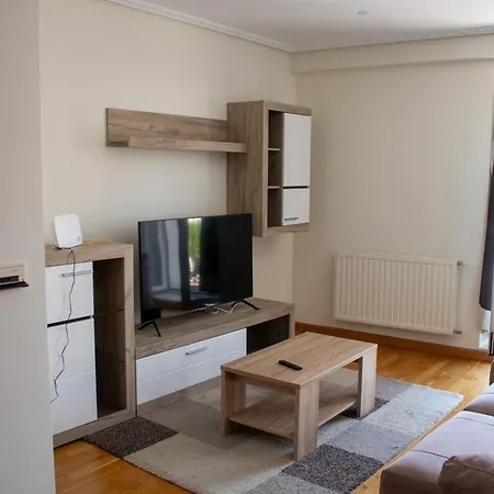 Increíble Piso En La Plaza Mayor, Con Garaje * Burgo